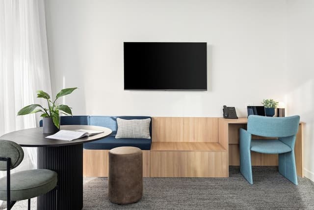 Deluxe Studio Apartment