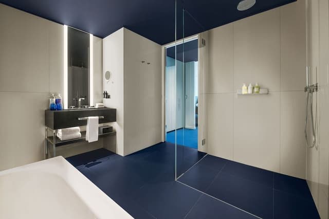 Deluxe Studio, 1 King Bed