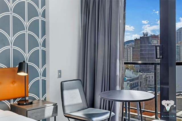 City Room, 1 Queen Bed