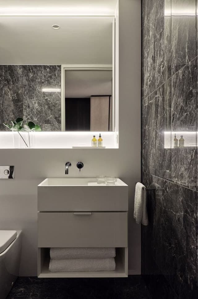 Destination A One Bedroom King - Daily Inclusions: Breakfast, Grazing Box & $25 Minibar Credit