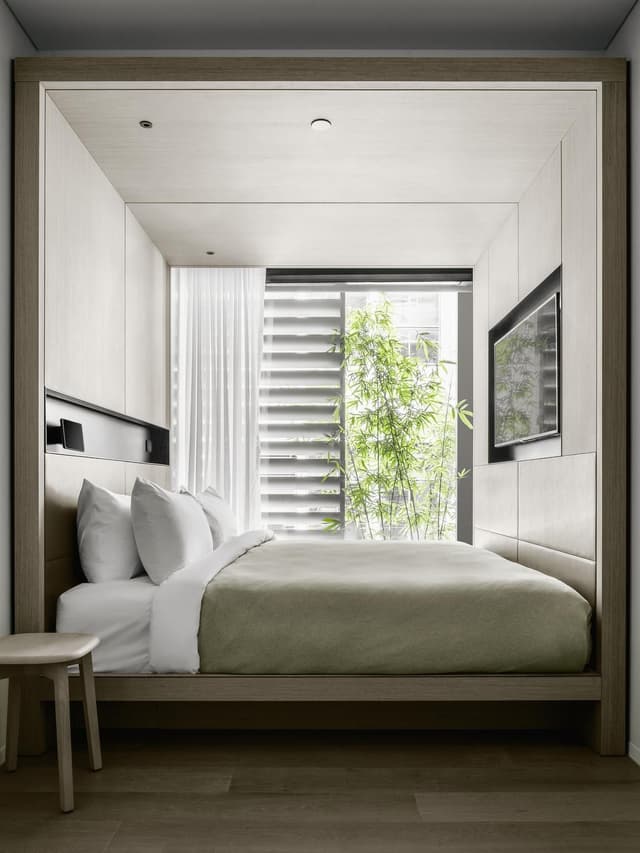 Little National Room