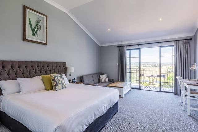 King Spa Room