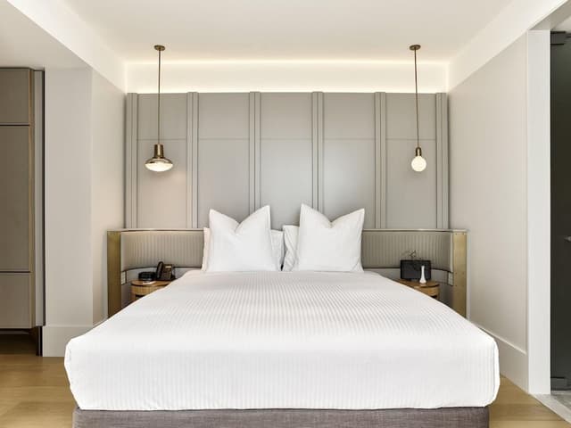 Classic Room, 1 King Bed
