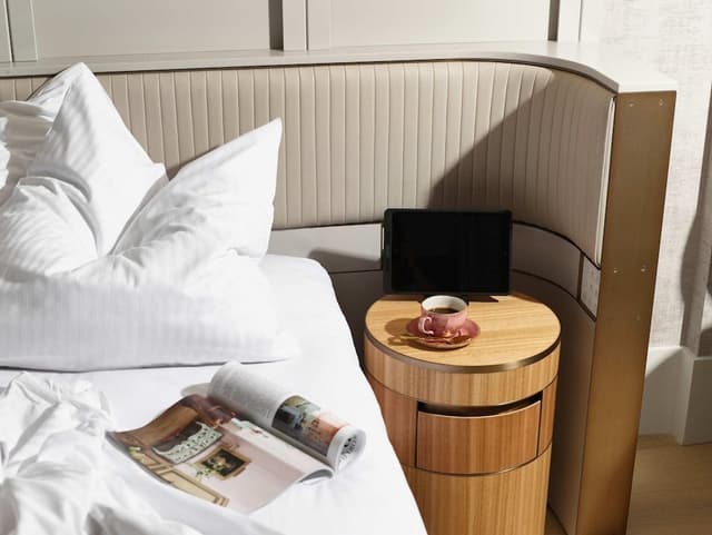 Classic Room, 1 King Bed