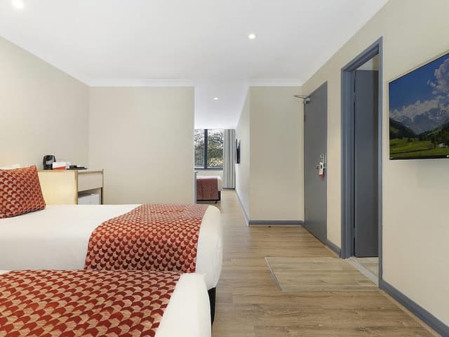 Deluxe Room, 1 Queen Bed