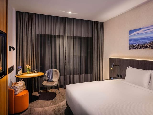 Classic Room, 1 King Bed (Interior Room)