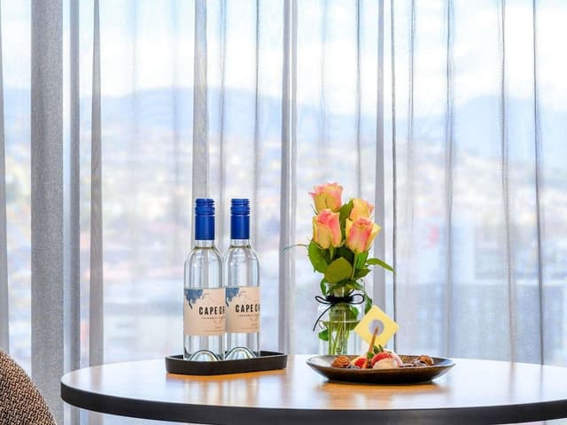 Superior Room, 1 King Bed, City View