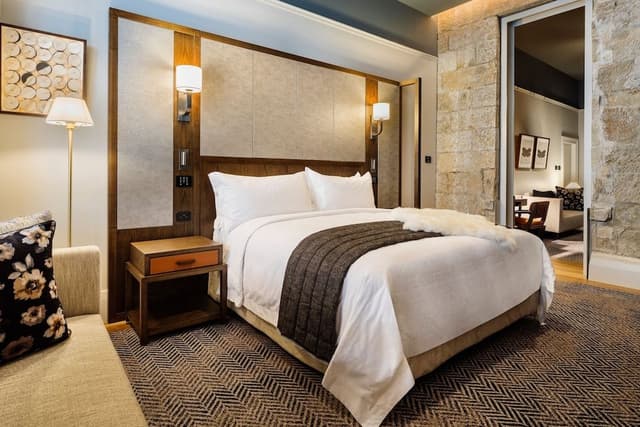 Heritage Suite