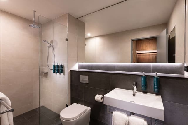 KING DELUXE ROOM