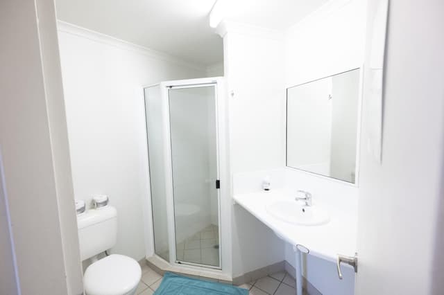 1 Person in 10-Bed Dormitory with En-Suite Bathroom - Mixed