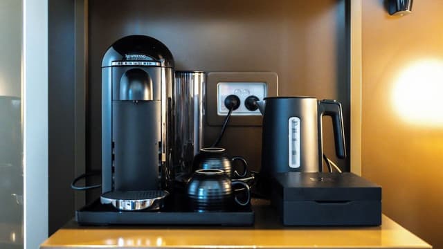 Premium Room, 1 King Bed (Heritage Wing)