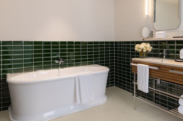Classic Room, 1 King Bed (Riley Lane Wing)