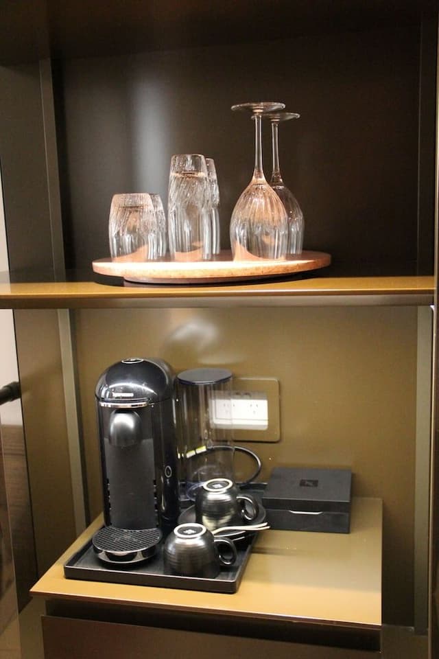 Premium Room, 1 King Bed (Heritage Wing)