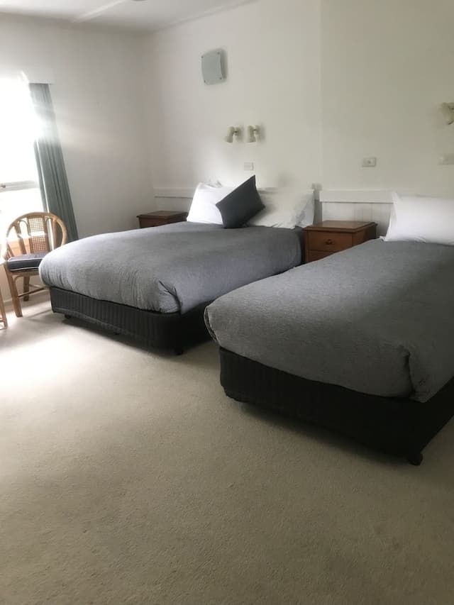 Queen & Single Room with Garden View & Balcony