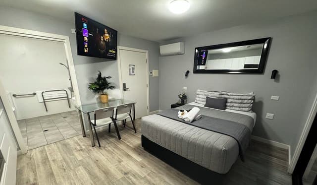 Economy Studio