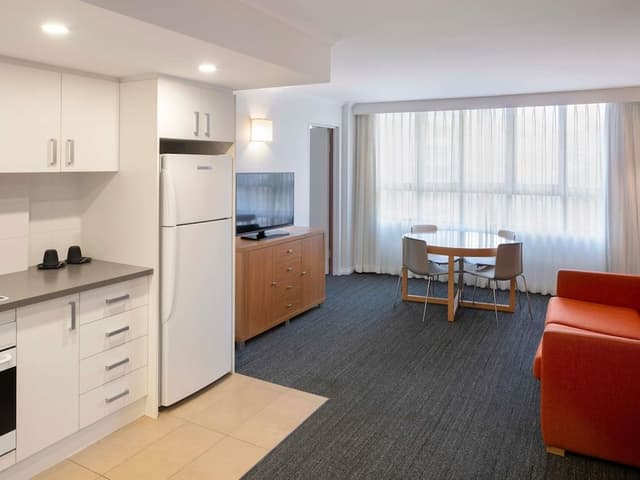 Deluxe Suite, 2 Bedrooms (King)