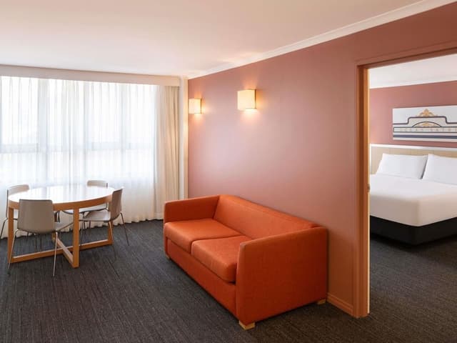 Deluxe Suite, 2 Bedrooms (King)
