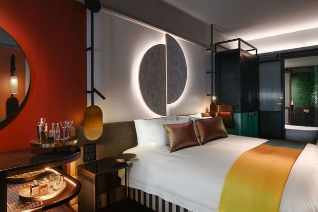 Deluxe Room, 1 King Bed (QT)