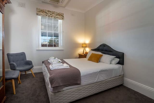 Basic Double Room, 1 Queen Bed, Shared Bathroom