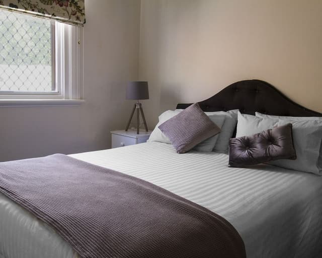 Basic Double Room, 1 Queen Bed, Shared Bathroom