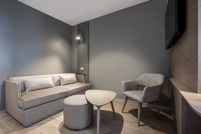 Suite, 1 King Bed with Sofa bed, Patio (Free Breakfast)