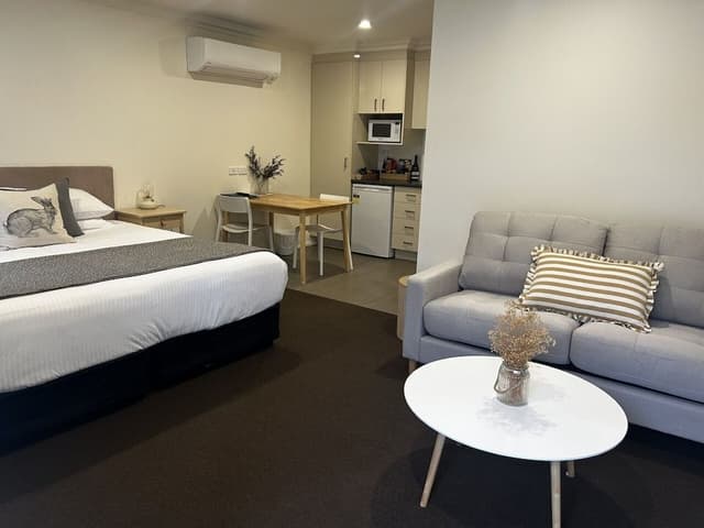 Executive Room, 1 King Bed, Non Smoking