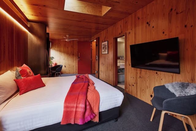 Pavilion Orchard Room