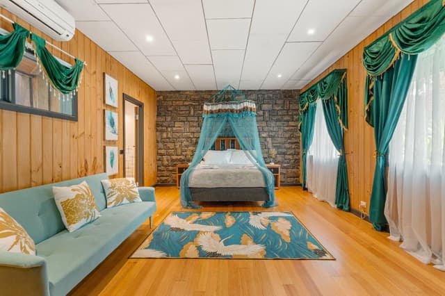 Queen Villa