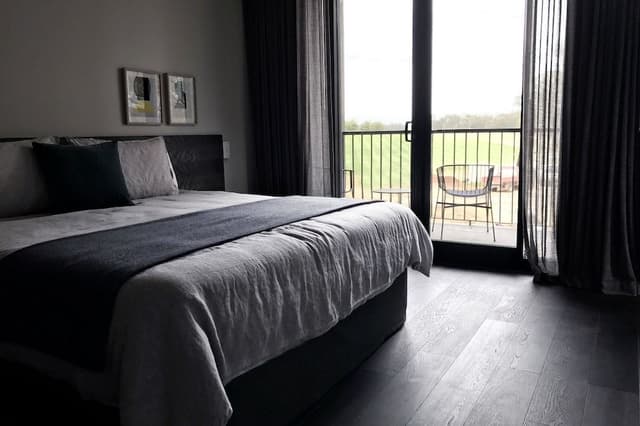 Vineyard View Suite