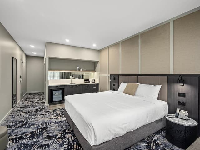 Privilege, Room, 1 King Bed