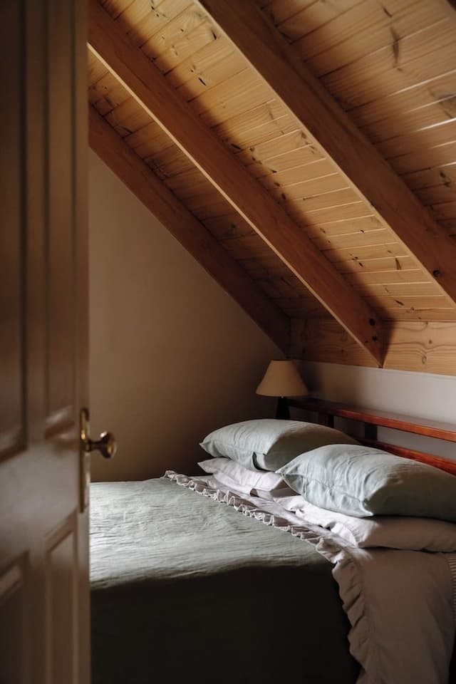 Traditional Cottage, 2 Bedrooms, Hot Tub, Vineyard View