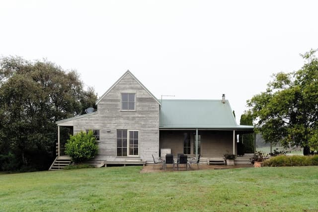 Traditional Cottage, 2 Bedrooms, Pets Allowed, Vineyard View
