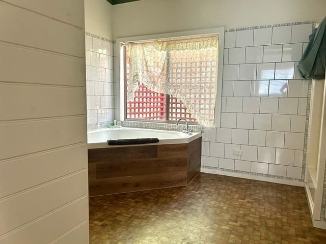 2 Bedroom Family Cottage with Spa