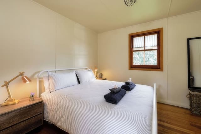 Rustic Queen with Ensuite