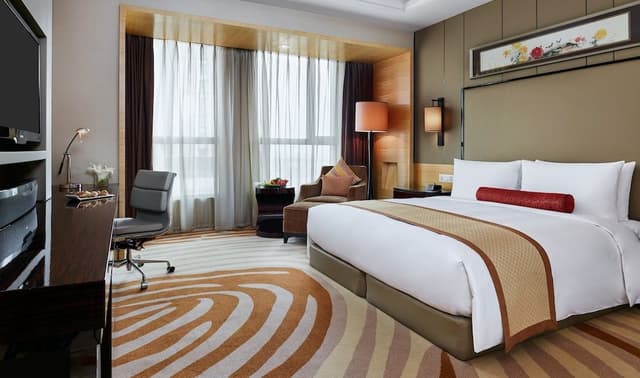 Classic Room, 1 King Bed, Club Lounge Access