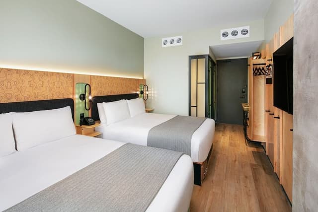 Room, 2 Queen Beds