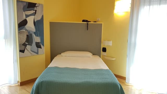 Business Single Room
