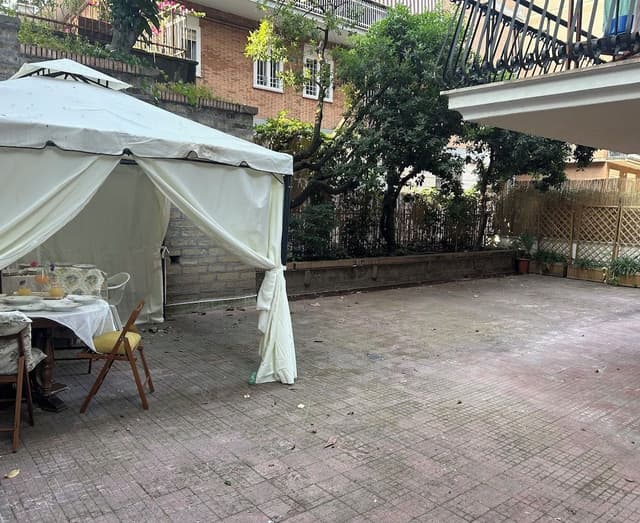 Deluxe Apartment, Garden View