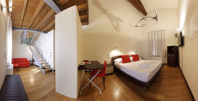 Deluxe Suite, Tower (Loft Dependance)