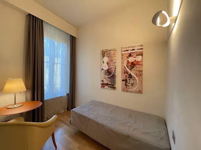 Deluxe Suite, City View