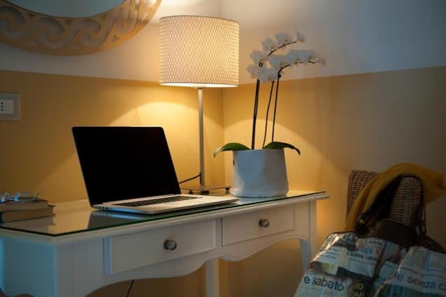 Superior Double or Twin Room with Partial Sea View