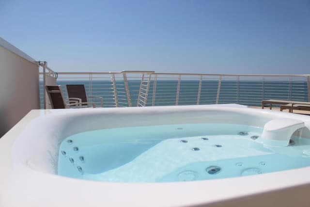 Deluxe Suite with Sea View