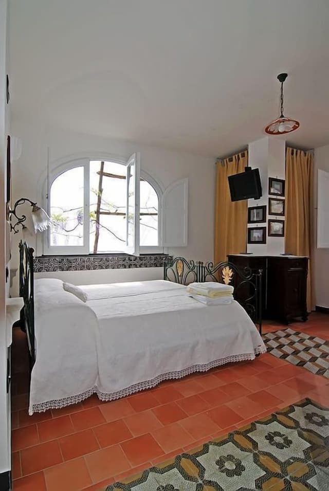 Studio, Terrace