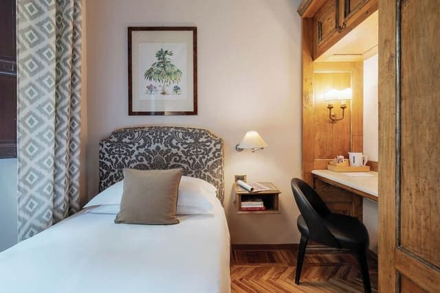 Classic Single Room