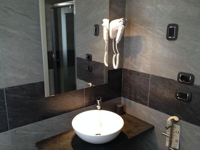 Queen Room with Private Bathroom