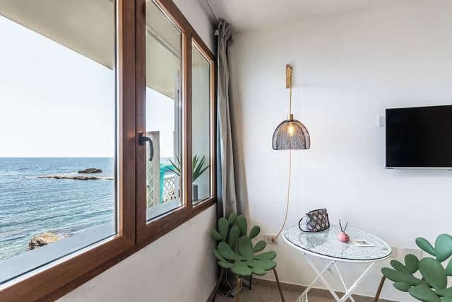 Romantic Double Room, 1 Queen Bed, Sea View, Sea Facing