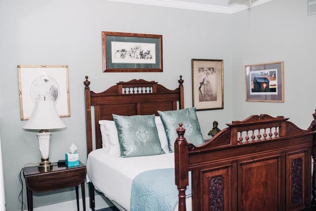 Deluxe Studio Suite