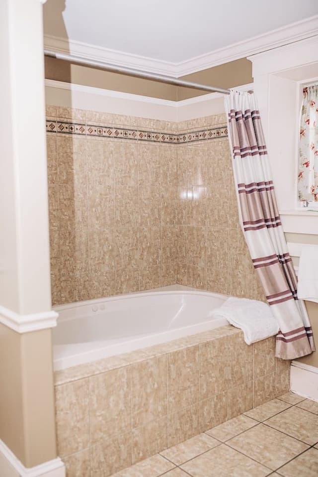 Deluxe Studio Suite