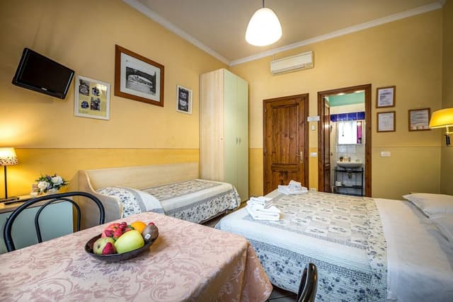 Triple Room