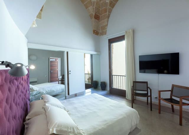 Luxury Suite, Non Smoking (ZEUS)
